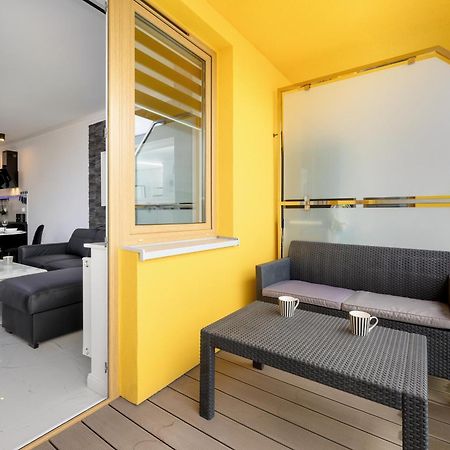 Jantar Apartamenty - Miodowy Dom City Center Kolobrzeg Exterior photo